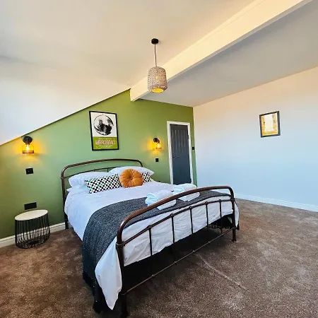 Park Mount Residences - Luxury 3 Bedroom Flat In With Free Parking * Leeds (West Yorkshire)
