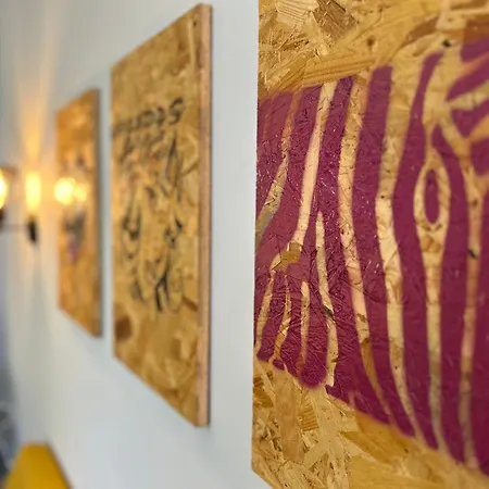 Park Mount Residences - Luxury 3 Bedroom Flat In With Free Parking *