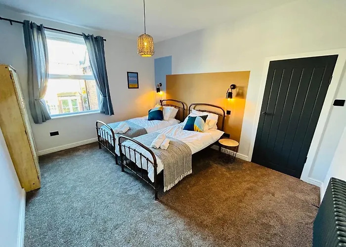 Park Mount Residences - Luxury 3 Bedroom Flat In With Free Parking Apartment *