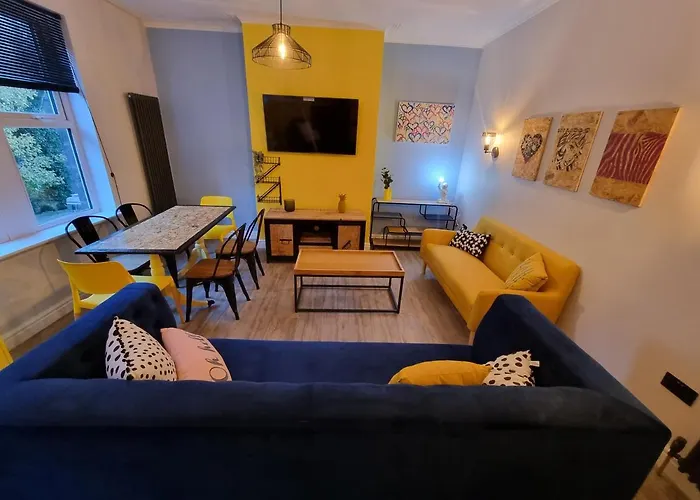 Apartment Park Mount Residences - Luxury 3 Bedroom Flat In With Free Parking *