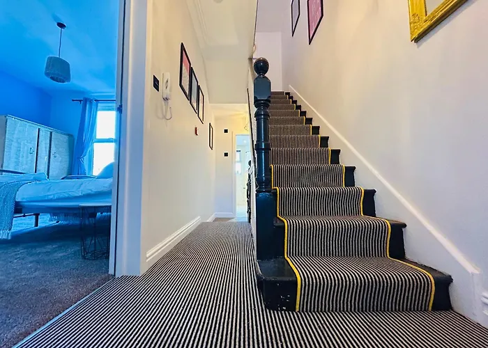 Park Mount Residences - Luxury 3 Bedroom Flat In With Free Parking Apartment Leeds (West Yorkshire)