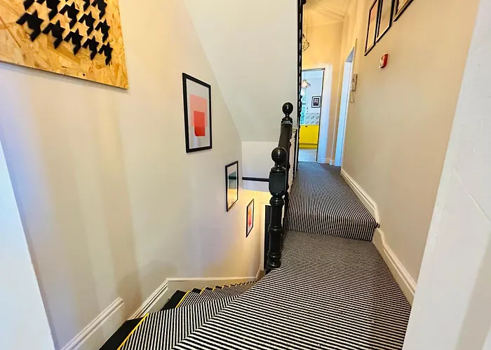 Park Mount Residences - Luxury 3 Bedroom Flat In With Free Parking Apartment *