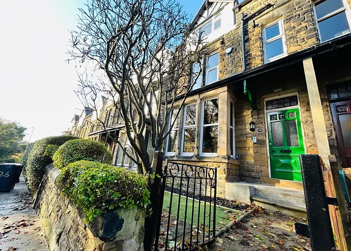 Park Mount Residences - Luxury 3 Bedroom Flat In With Free Parking *