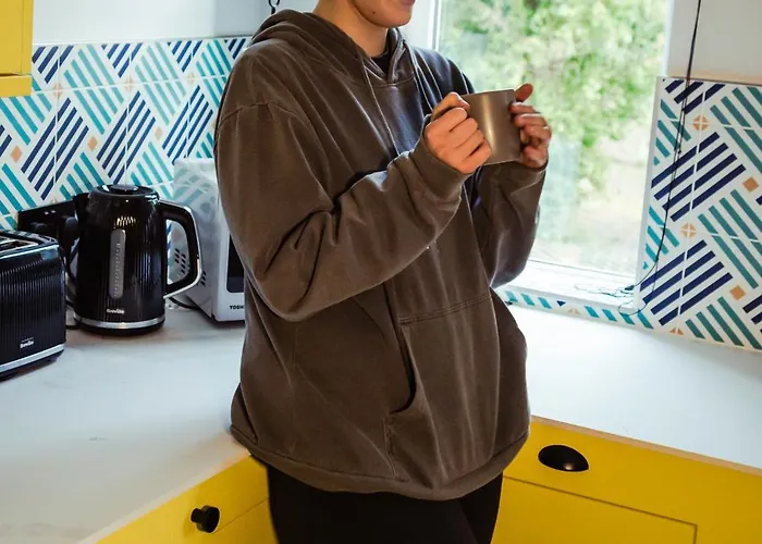 Park Mount Residences - Luxury 3 Bedroom Flat In With Free Parking *