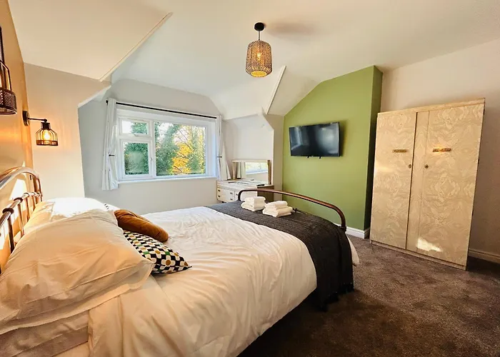 Park Mount Residences - Luxury 3 Bedroom Flat In With Free Parking Apartment *